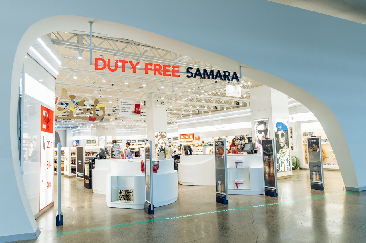 Дьюти фри (Duty Free) в аэропорту Курумоч в Самаре – каталог алкоголя,  парфюмерии, косметики | официальный сайт Travel Retail Domodedovo Duty Free