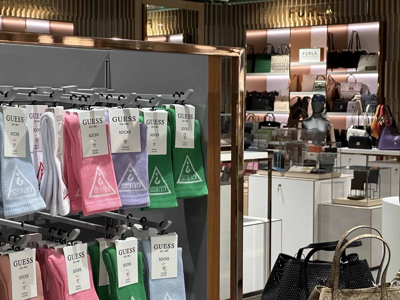 Travel Retail Domodedovo Duty Free, Москва (2 этаж) – каталог алкоголя,  парфюмерии, косметики | официальный сайт Travel Retail Domodedovo Duty Free