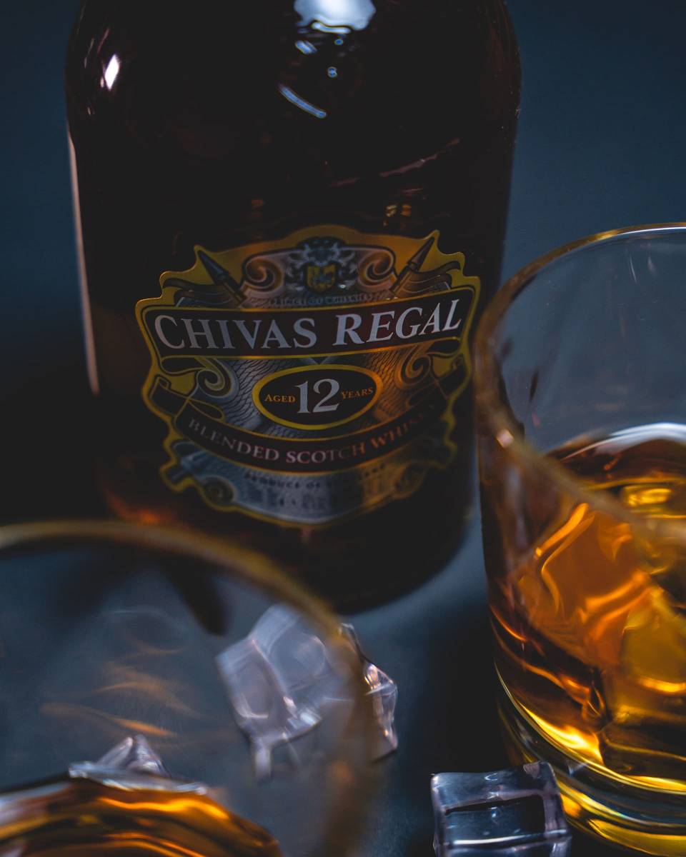 виски Chivas
